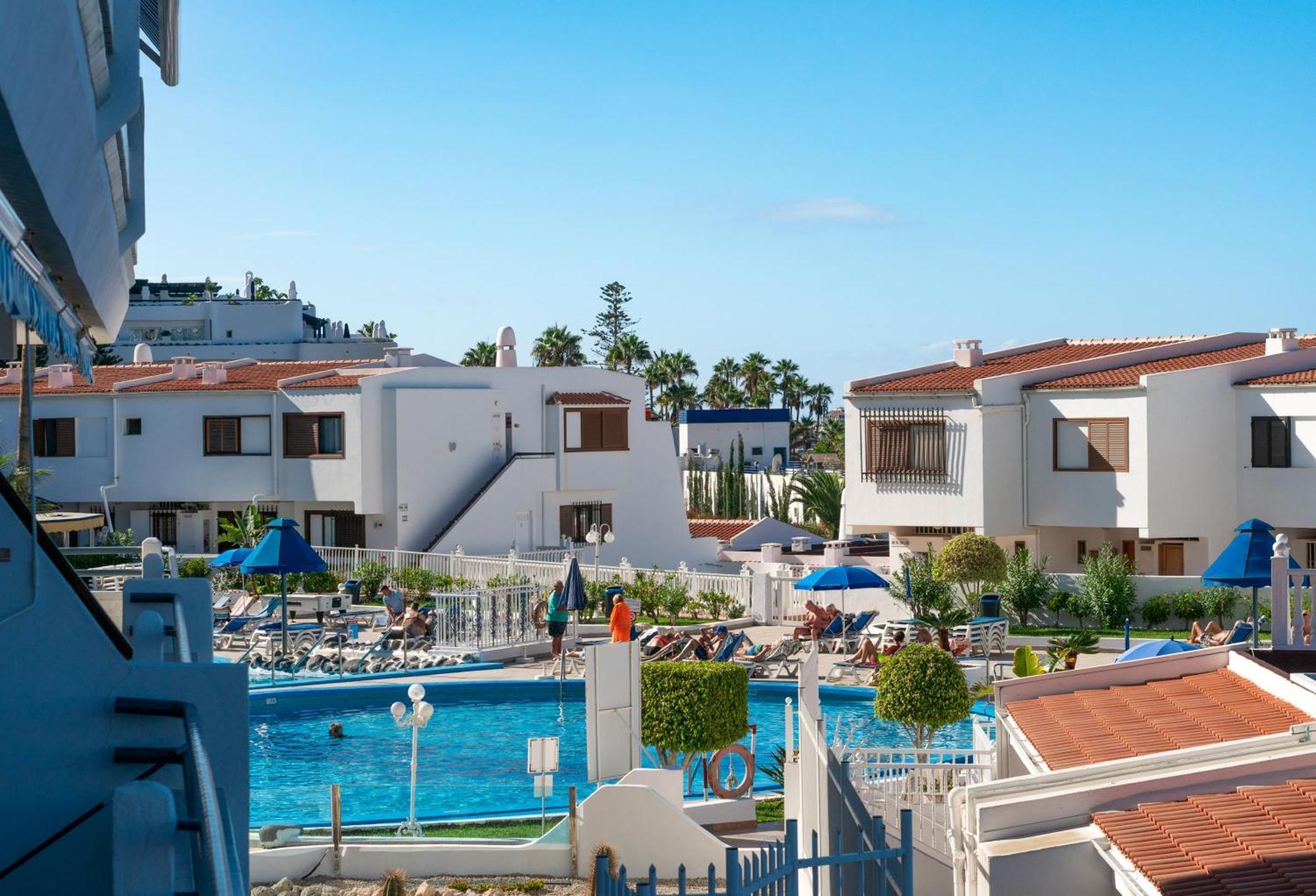Club Atlantis Aparthotel Ocean View Costa Adeje  Bagian luar foto