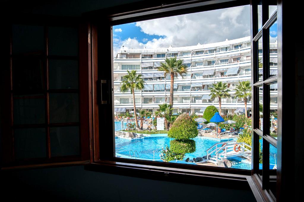 Club Atlantis Aparthotel Ocean View Costa Adeje  Bagian luar foto